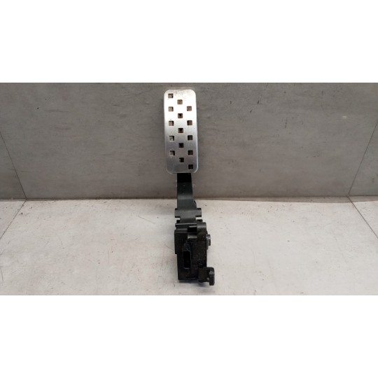 PEDALE ACCELERAZIONE ELETTRONICO RENAULT Megane 2008>2012 usato