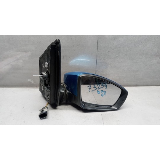 REARVIEW RIGHT  VOLKSWAGEN Up 2016> used