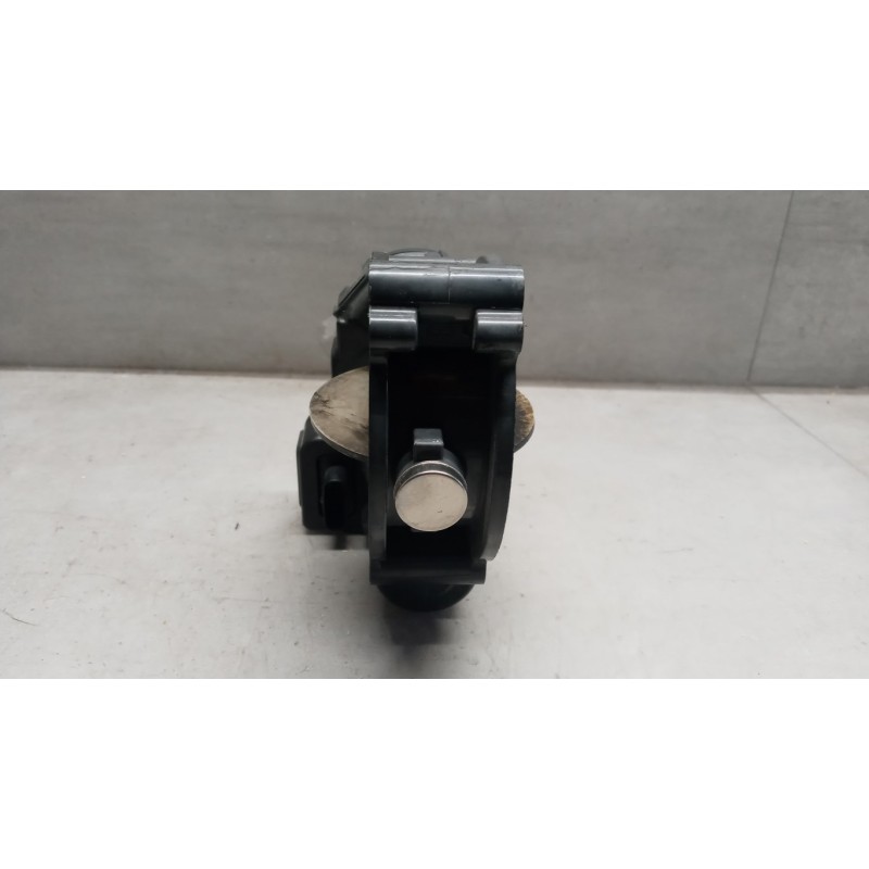 MERCEDES-BENZ CORPO FARFALLATO MERCEDES-BENZ Classe A (W176) 2012>2014 usato