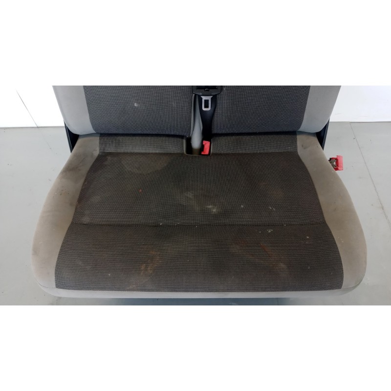 VOLKSWAGEN van SEDILI ANTERIORI VOLKSWAGEN van Trasporter T5 2009>2015 usato