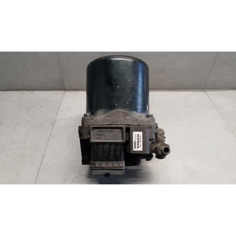 VOLVO truck DRIER BARKESYSTEM  VOLVO truck FM 7 used