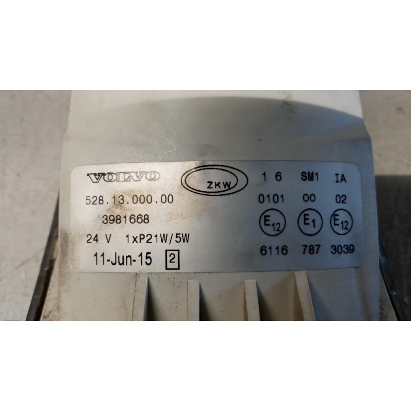 VOLVO truck FRECCIA ANTERIORE DESTRA VOLVO truck FM 7 usato