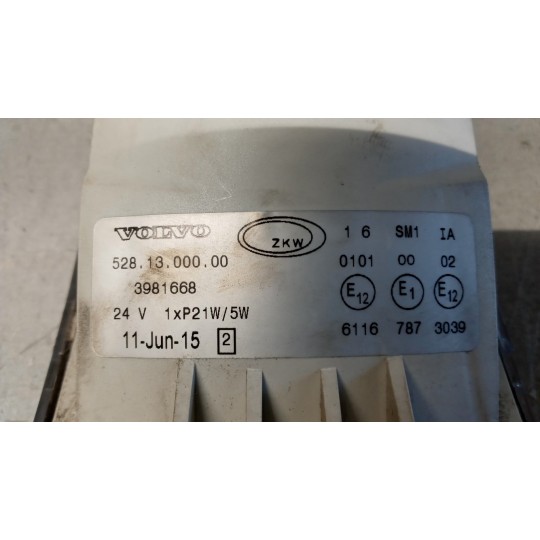 FRECCIA ANTERIORE DESTRA VOLVO truck FM 7 usato