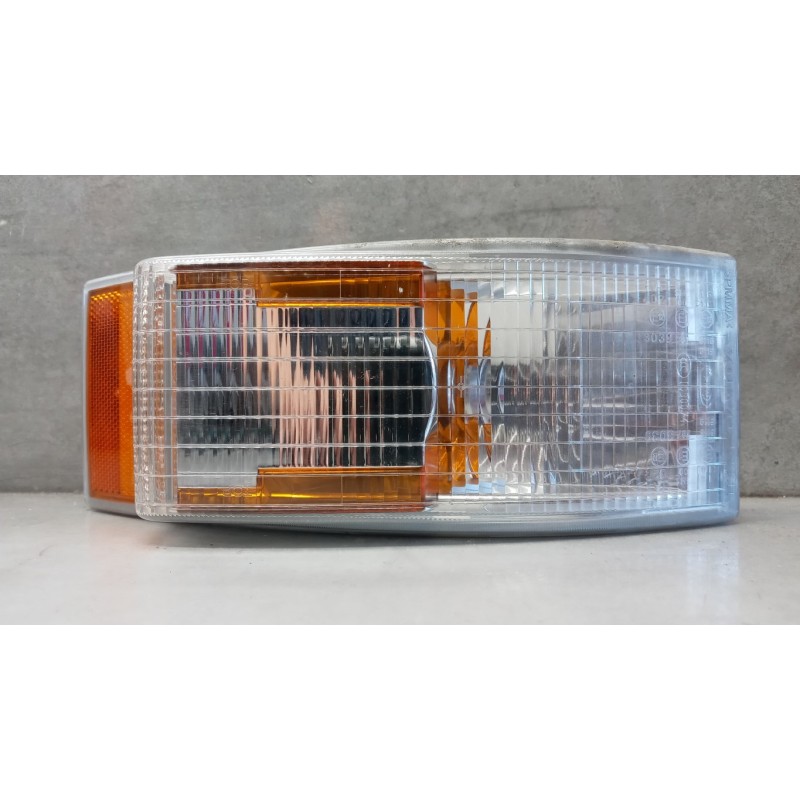 VOLVO truck FRECCIA ANTERIORE DESTRA VOLVO truck FM 7 usato