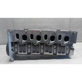 HEAD ENGINE  RENAULT Laguna...