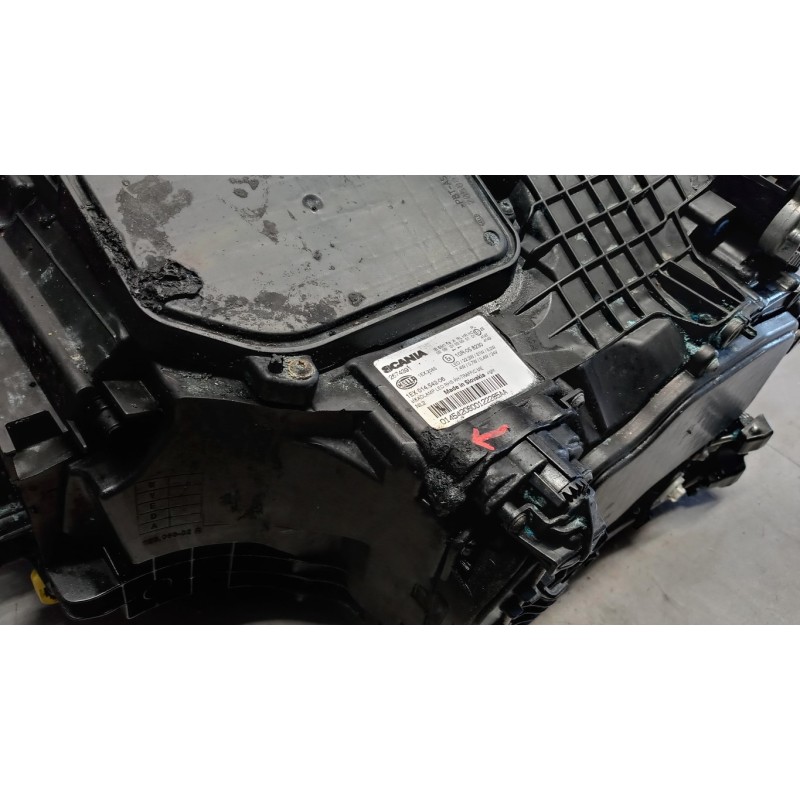 SCANIA FARO ANT LED DESTRO SCANIA Serie G 2016> usato