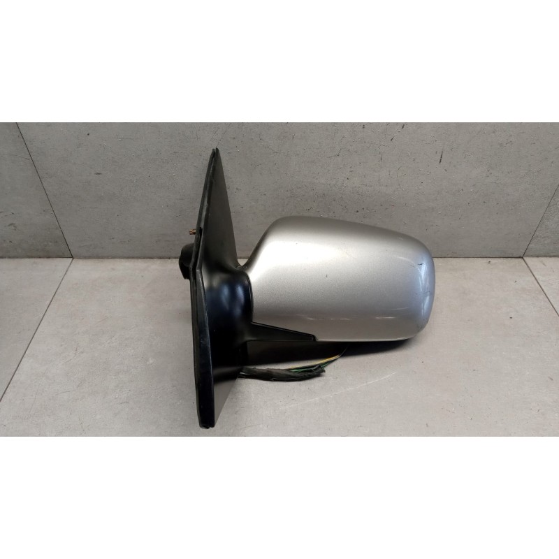 TOYOTA LEFT ELETRIC REAR-VIEW MIRROR  TOYOTA Yaris 2003>2005 used