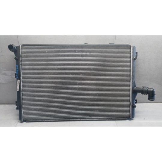 RADIATORE ACQUA AUDI A3 Sportback 2008>2012 usato