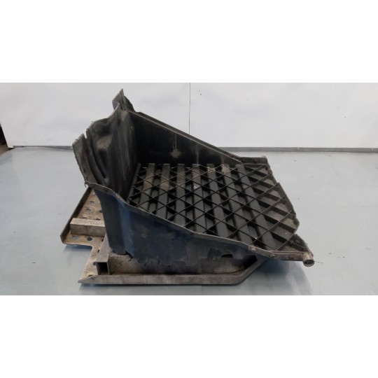 BATTERY BOX COVER SCANIA Serie R 2005> used