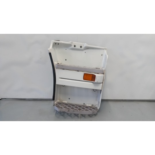 PEDANA SALITA A/DX SCANIA Serie R 2005> usato