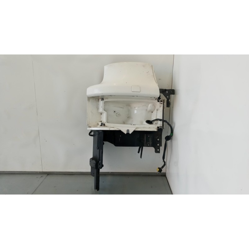 SCANIA SEDE FARI DESTRO SCANIA Serie R 2005> usato