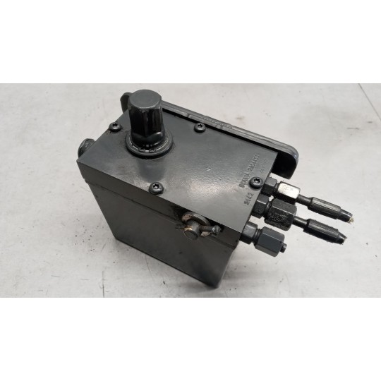 CAB LIFT PUMP  SCANIA Serie R 2005> used