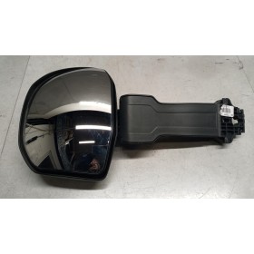 LOOK AT WHEEL MIRROR SCANIA...