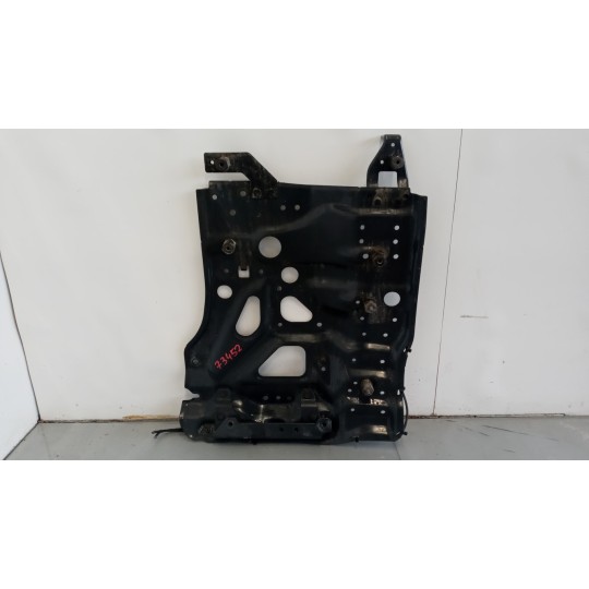 SUPPORTO PEDANA SX SCANIA Serie G 2016> usato