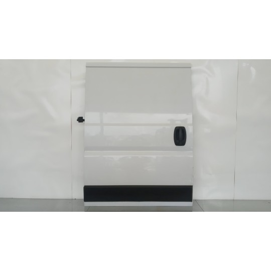 RIGHT SIDE SLIDING DOOR FIAT van Ducato 2014> used
