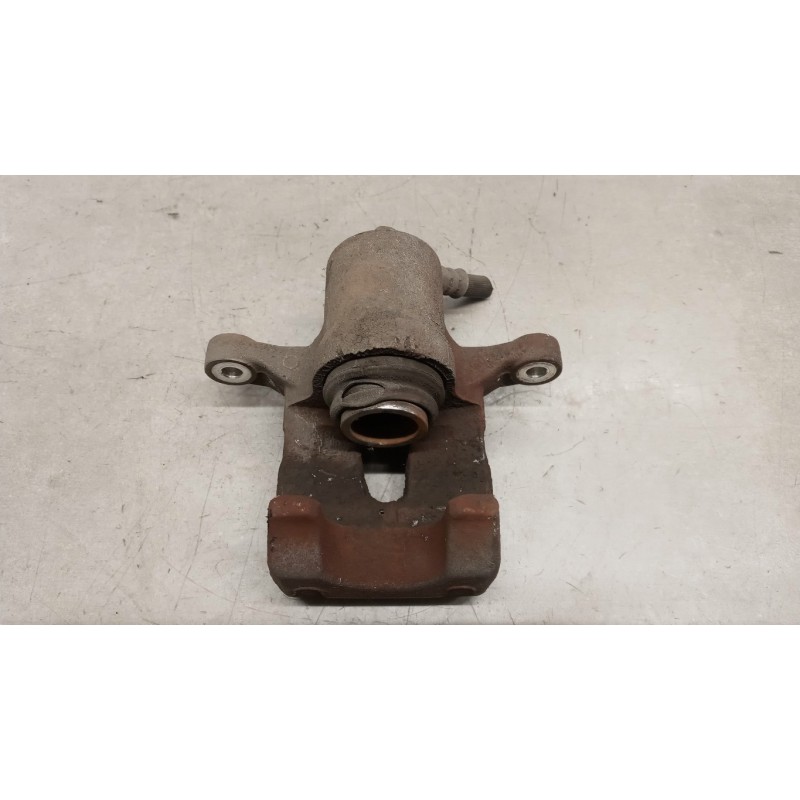 HYUNDAI PINZA POSTERIORE DESTRA HYUNDAI ix35 2009>2015 usato