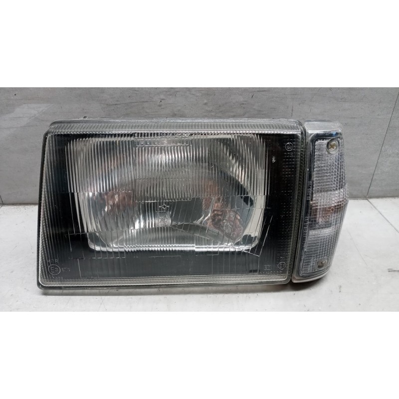 LANCIA FARO ANTERIORE SINISTRO LANCIA Prisma 1982>1989 usato