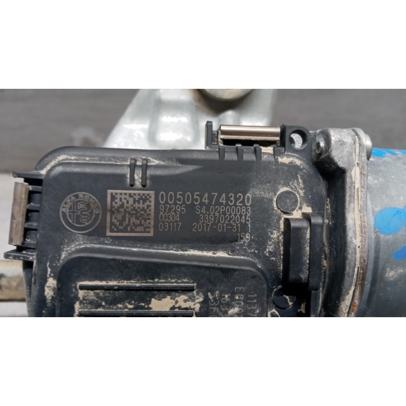 ALFA ROMEO windshield wiper motor ALFA ROMEO Giulia 2015> used