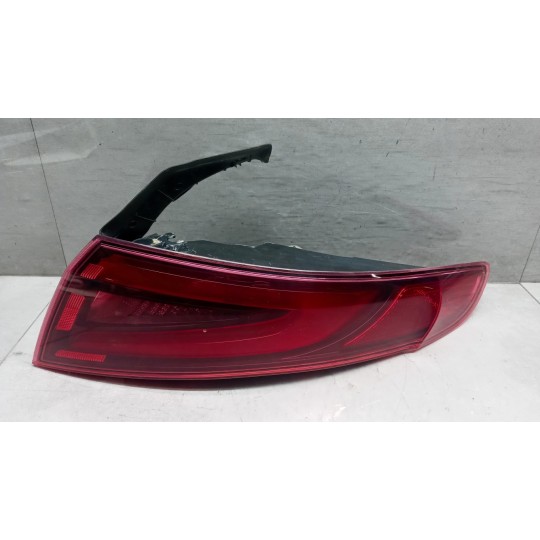 FARO POST ESTERNO LED DESTRO ALFA ROMEO Giulia 2015> usato