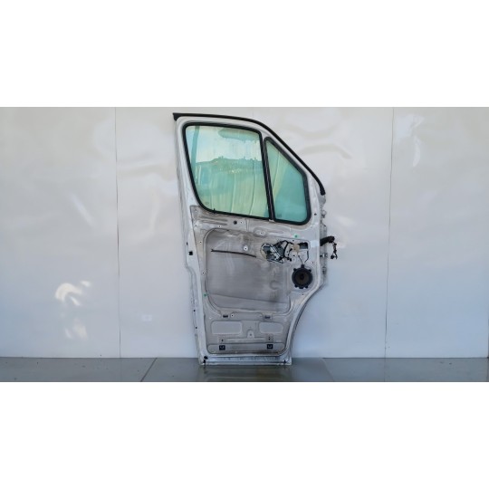PORTA ANTERIORE SINISTRA MERCEDES-BENZ van Sprinter 2013>2018 usato