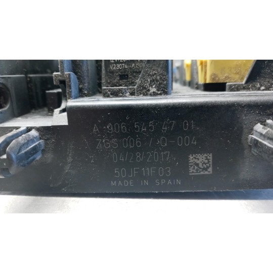 FUSE BOX MERCEDES-BENZ van Sprinter 2013>2018 used