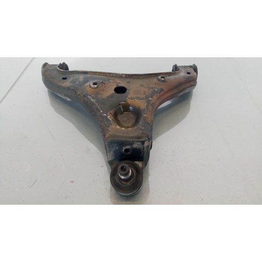 CONTROL ARM FRONT LOWER RIGHT  MERCEDES-BENZ van Sprinter 2013>2018 used