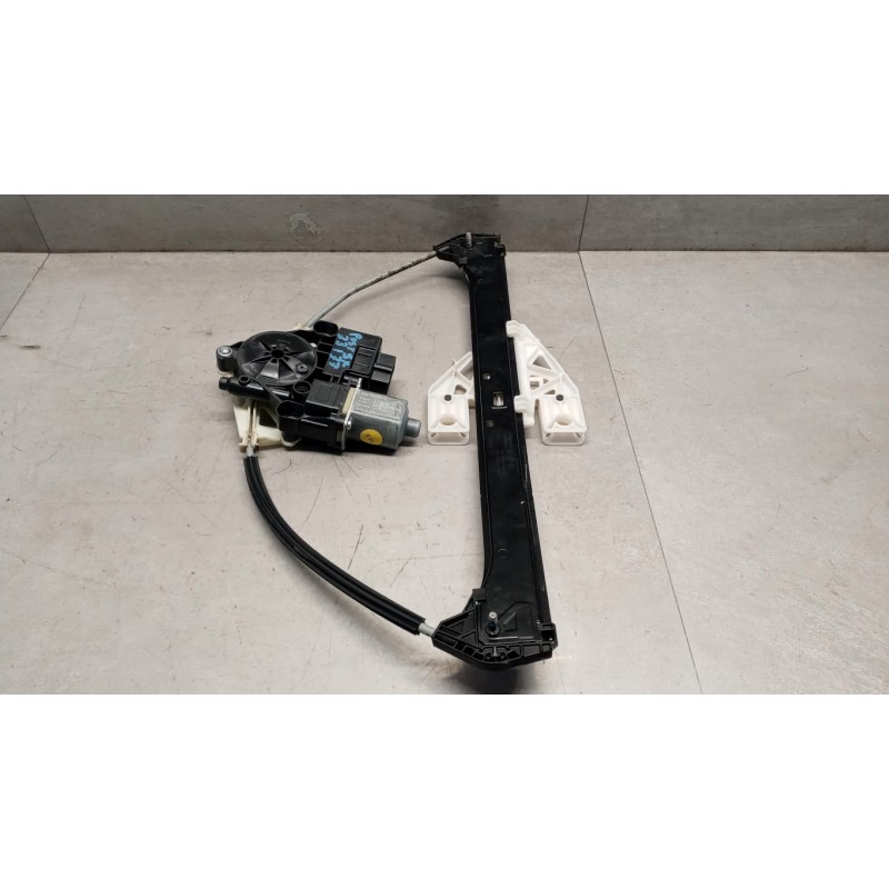 AUDI ALZA VETRI POSTERIORI SINISTRO AUDI A3 Sportback 2016> usato