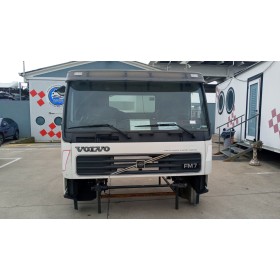 CABINA VOLVO truck FM 7 usato