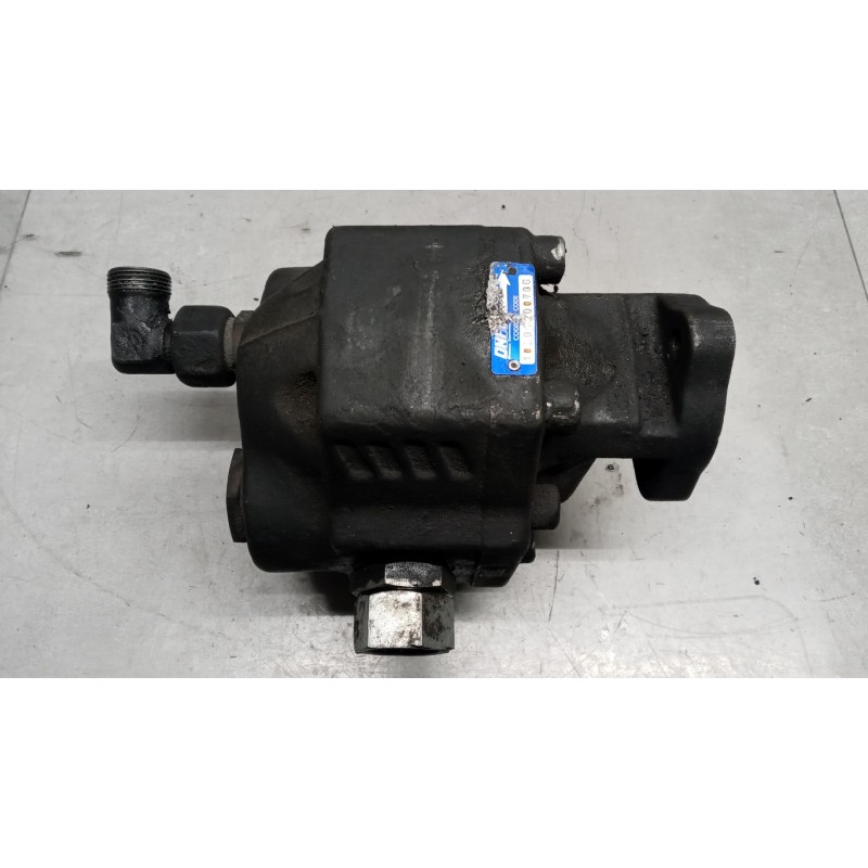 VOLVO truck HYDRAULIC PUMP  VOLVO truck FM 7 used