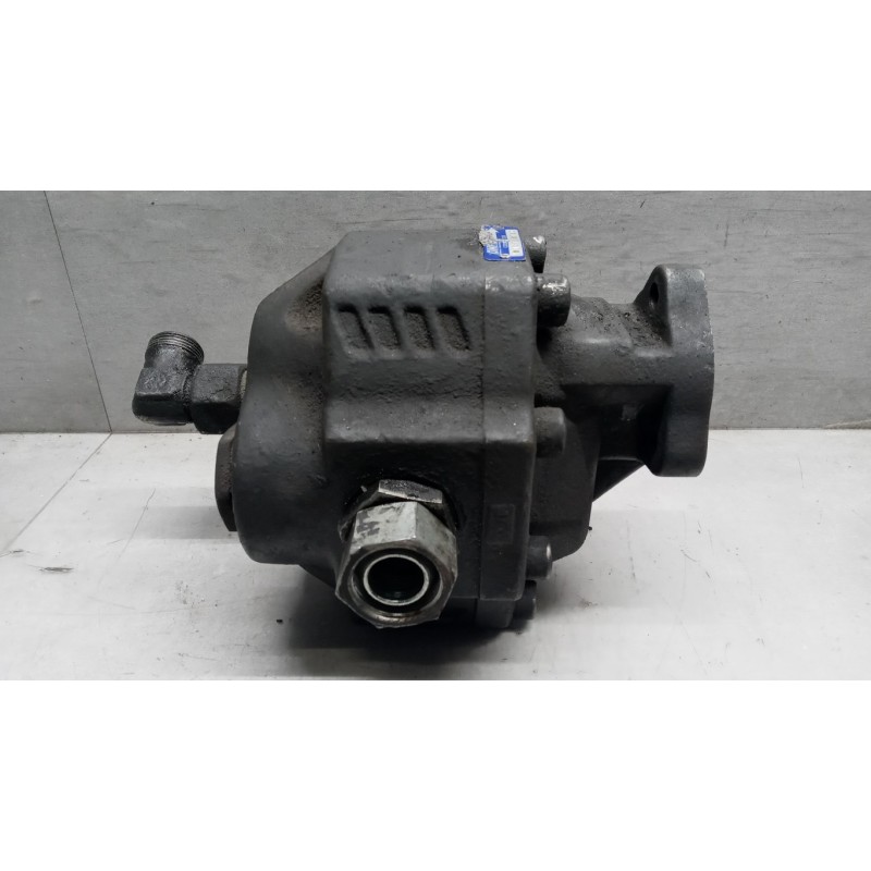 VOLVO truck HYDRAULIC PUMP  VOLVO truck FM 7 used