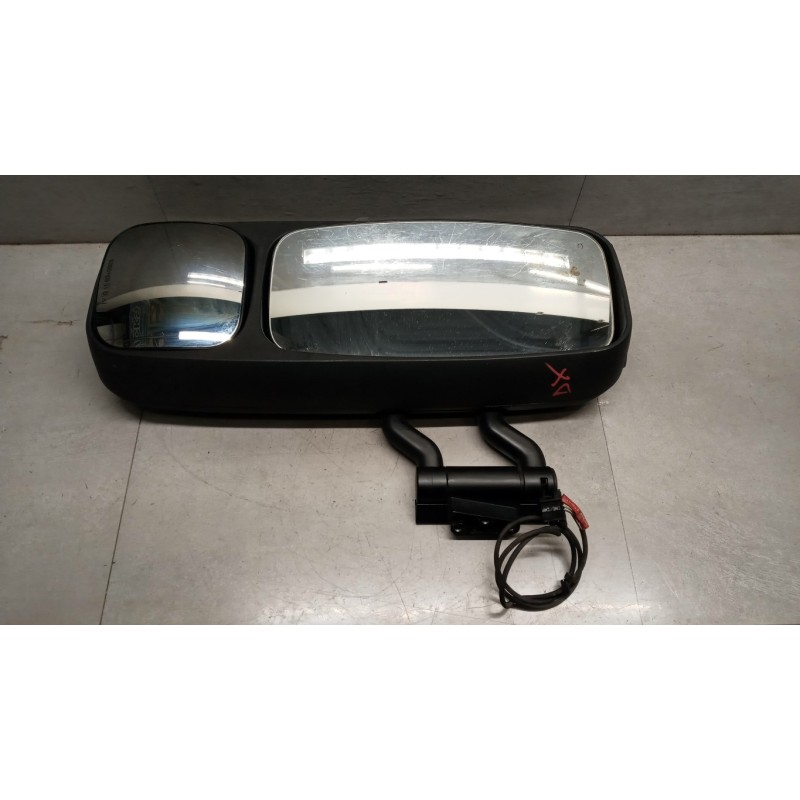 VOLVO truck RIGHT ELETRIC REAR-VIEW MIRROR  VOLVO truck FM 7 used