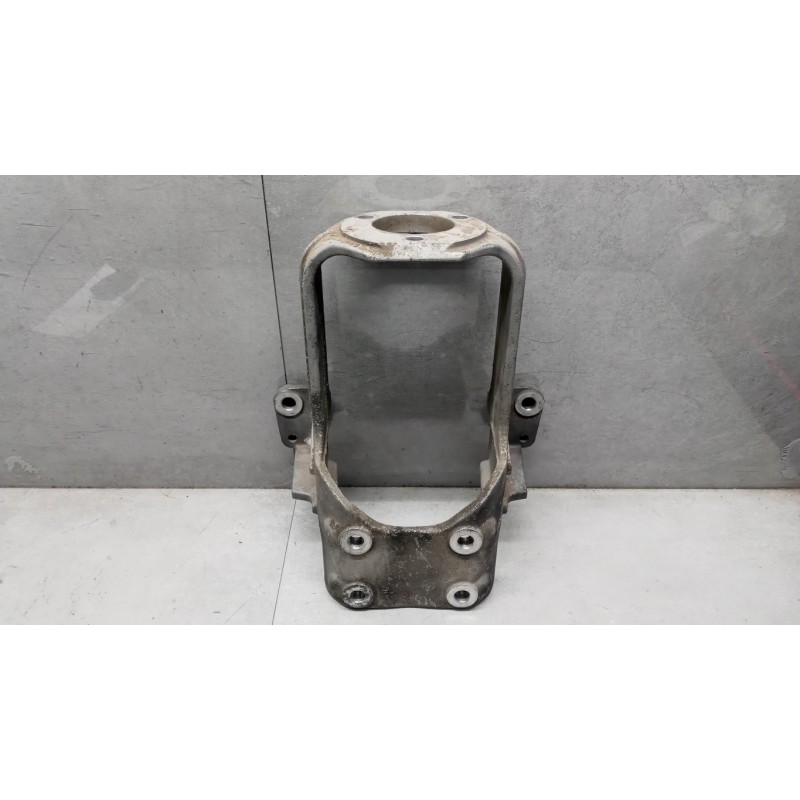 SCANIA SUPPORTO SOSPENSIONI SCANIA Serie R 2005> usato