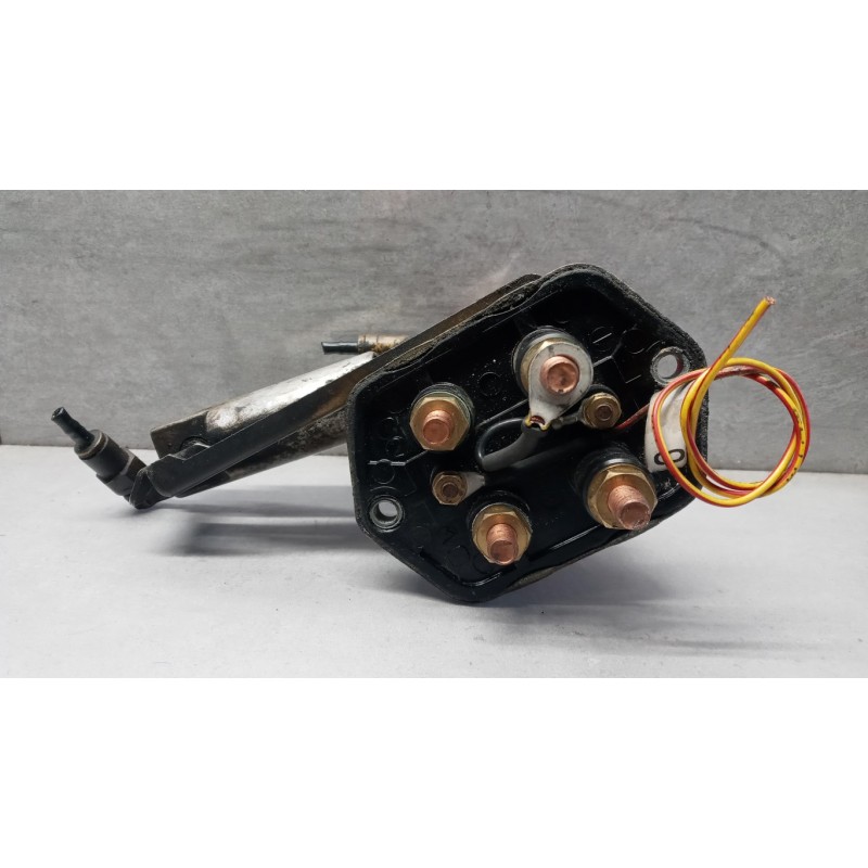 . STACCABATTERIA . . used