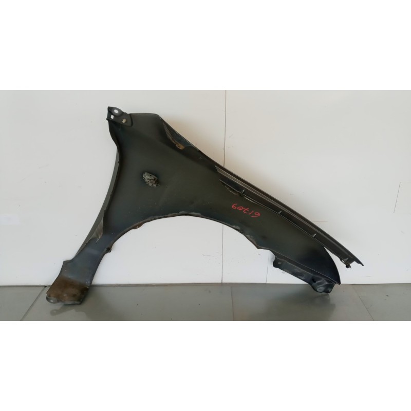 TOYOTA LEFT FRONT MUDGUARD  TOYOTA Corolla 2002>2004 used
