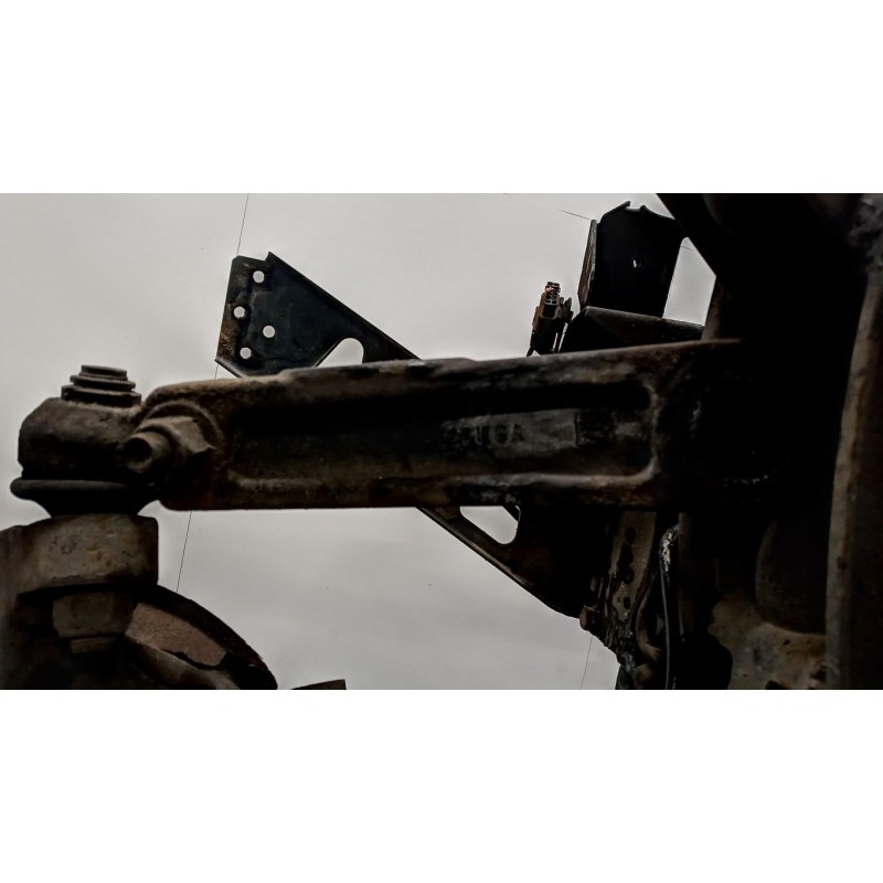 IVECO BRACCIO OSCILLANTE ANTERIORE SUPERIORE SINISTRO IVECO Daily 2009>2012 usato