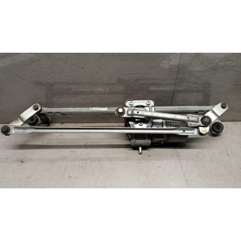 VOLKSWAGEN windshield wiper motor VOLKSWAGEN Golf 6 2008>2012 used