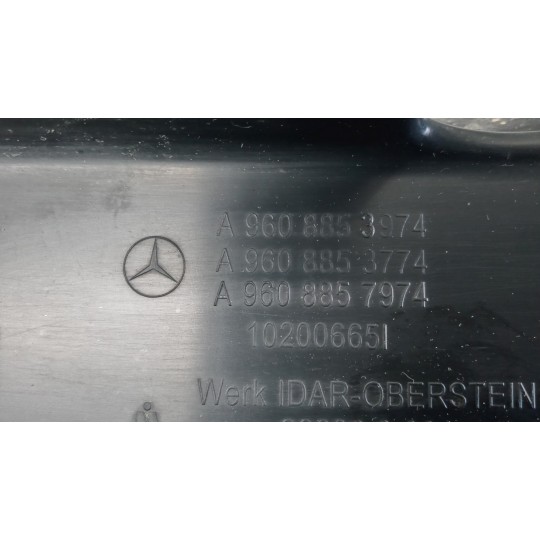 GRIGLIA PARAURTI ANT.DX MERCEDES-BENZ truck Actros euro 6 2014>2021 usato
