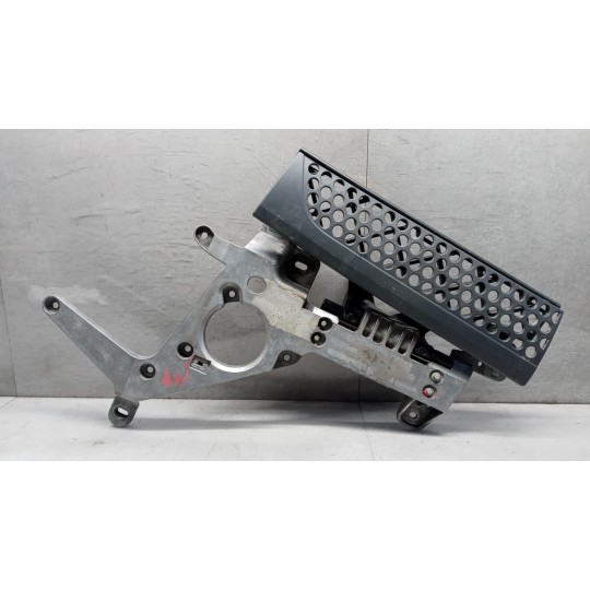 PEDANA SALITA ANTERIORE MERCEDES-BENZ truck Actros euro 6 2014>2021 usato