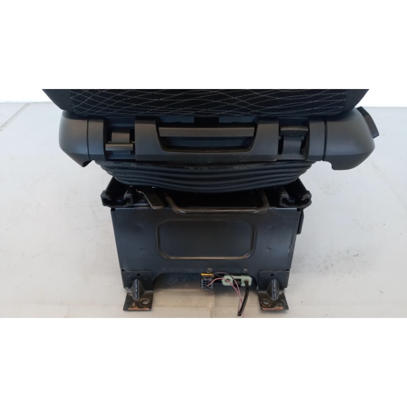 MERCEDES-BENZ truck SEDILI ANTERIORI MERCEDES-BENZ truck Actros euro 6 2014>2021 usato