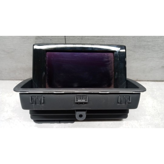 VARIOUS DISPLAY  AUDI Q3 2011>2014 used