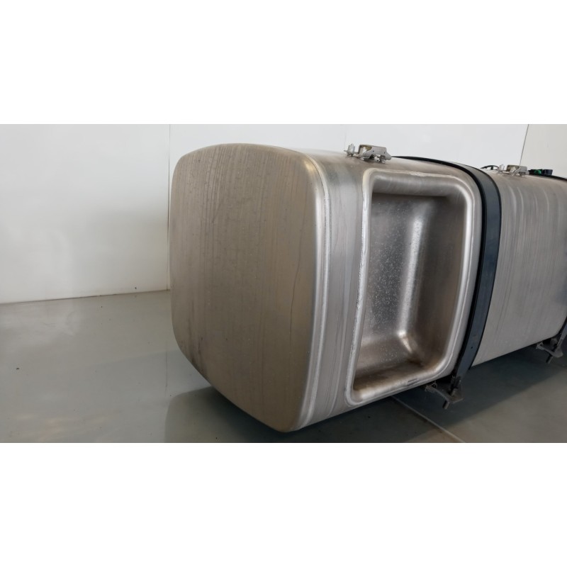 DAF SERBATOIO CARBURANTE DAF XF106 usato