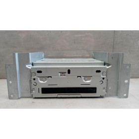 CAR RADIO LAND ROVER...