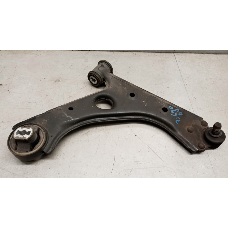 FIAT CONTROL ARM FRONT LOWER RIGHT  FIAT Qubo 2008>2014 used