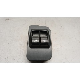 INTERRUTTORI E PULSANTI...