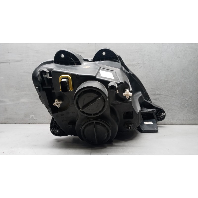 DAF FARO ANTERIORE SINISTRO DAF XF106 usato