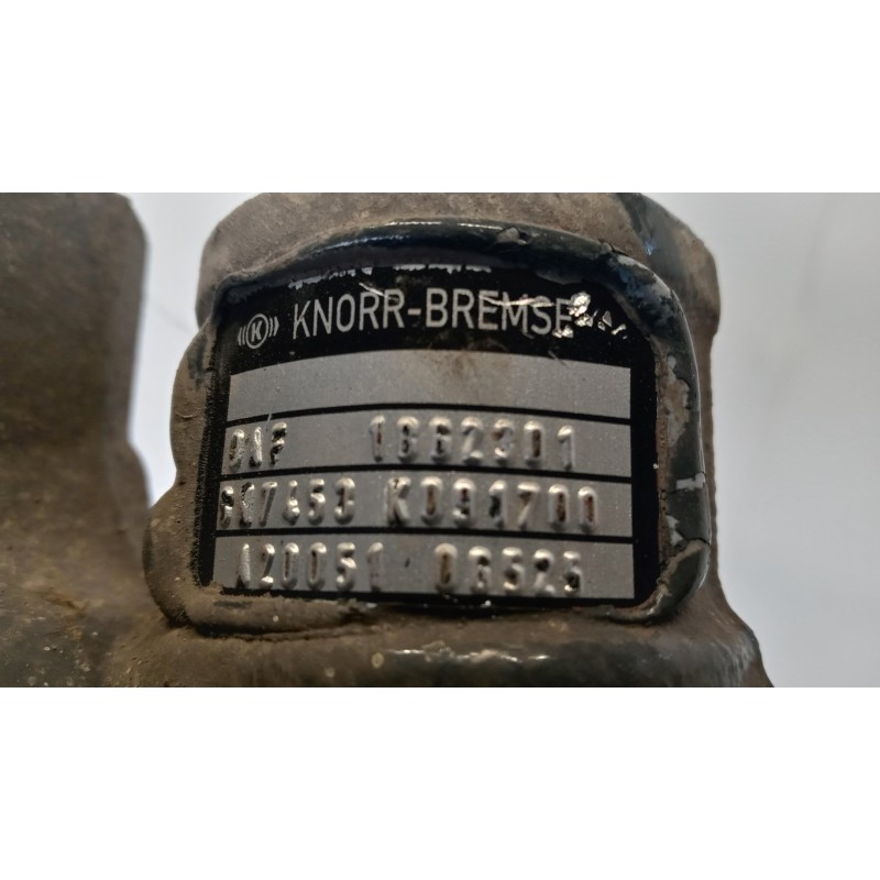 DAF LEFT FRONT CALIPER BRAKE DAF XF106 used