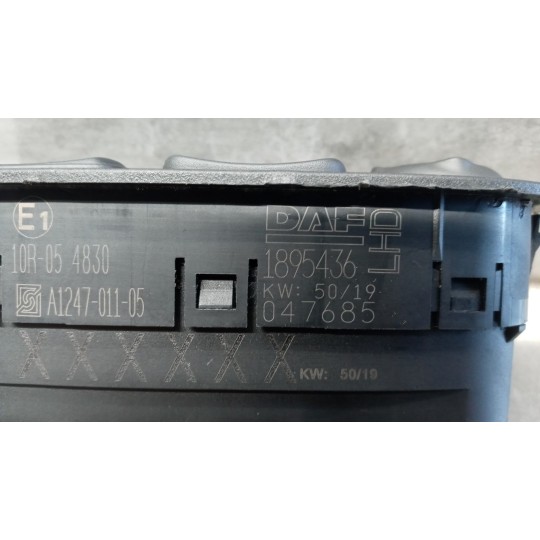 INTERRUTTORI E PULSANTI ALZAVETRI DAF XF106 usato