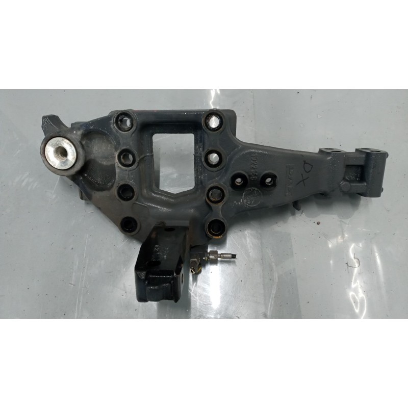 DAF SUPPORTO CABINA DAF XF106 usato