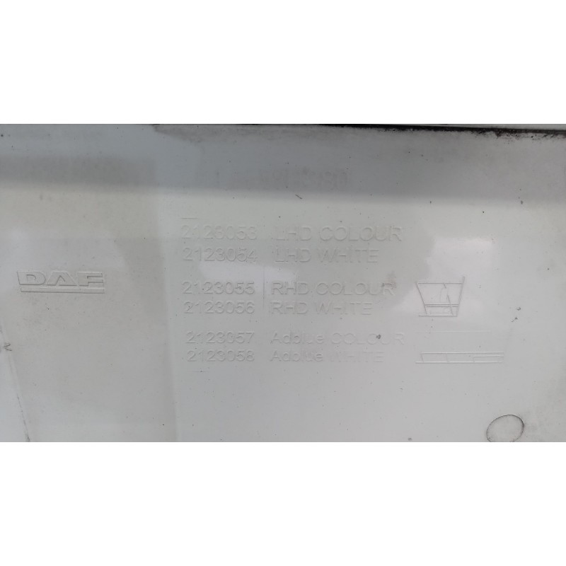 DAF MINISKIRT LEFT DAF XF106 used