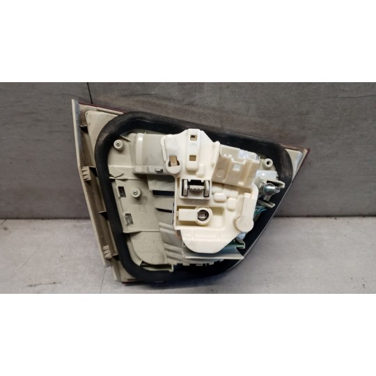 FARO POST INTERNO LED DESTRO BMW Serie 3 (E90-E91) 2008>2011 usato